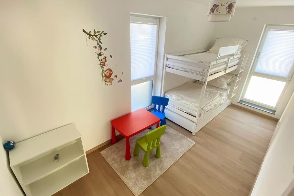 Strahlende Erdgeschoss-Wohnung Im Neubau Naehe Legoland Ichenhausen Εξωτερικό φωτογραφία